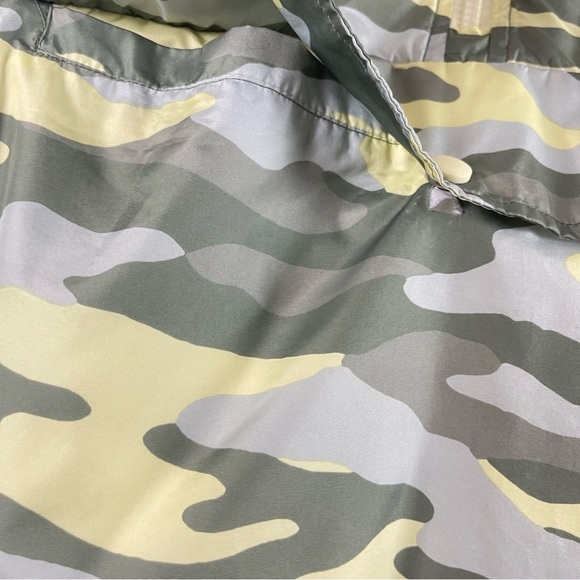 Flirtitude Large Lightweight Camo Windbreaker Pullover Sherpa Hood Outdoor - Picture 7 of 9